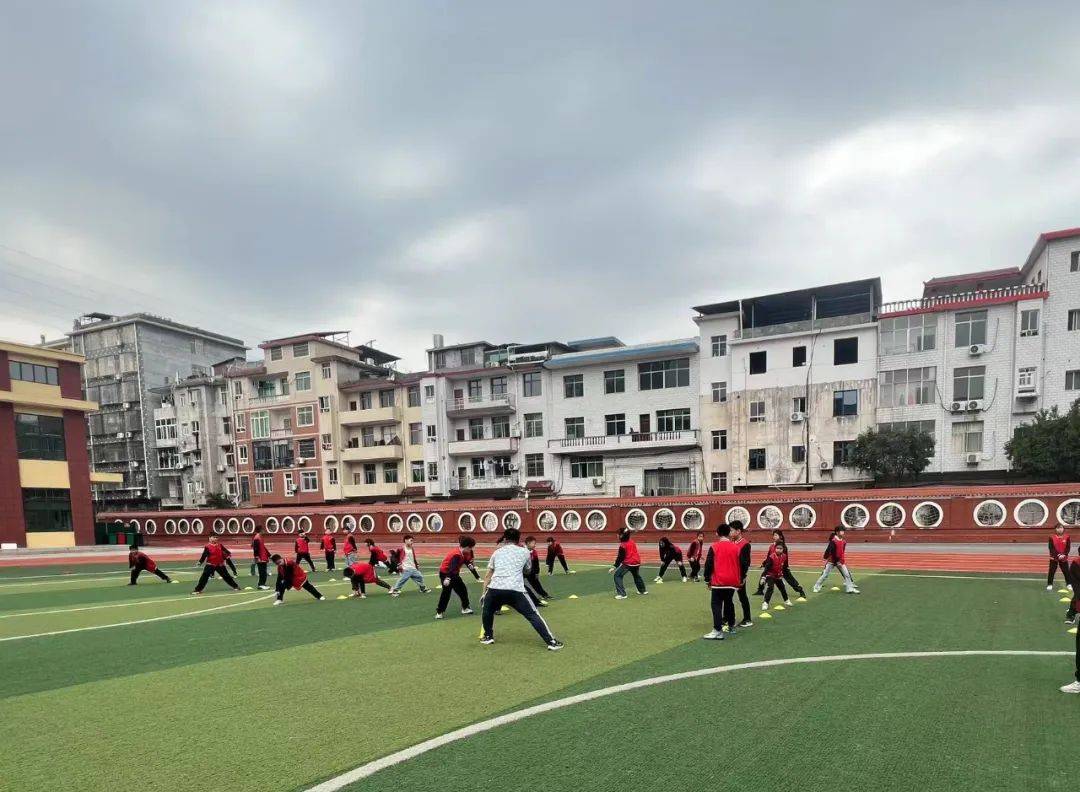 向光教研竞教艺展新姿赛课堂映芳华光丰小学第十届向光杯青年教师优质