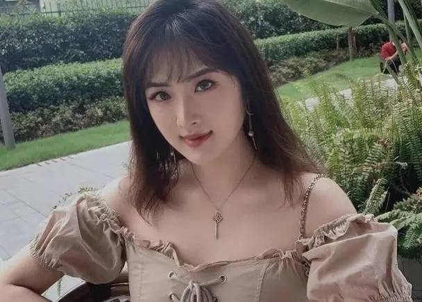 原创华为二公主姚安娜我不是华为员工请不要把我和华为扯在一起