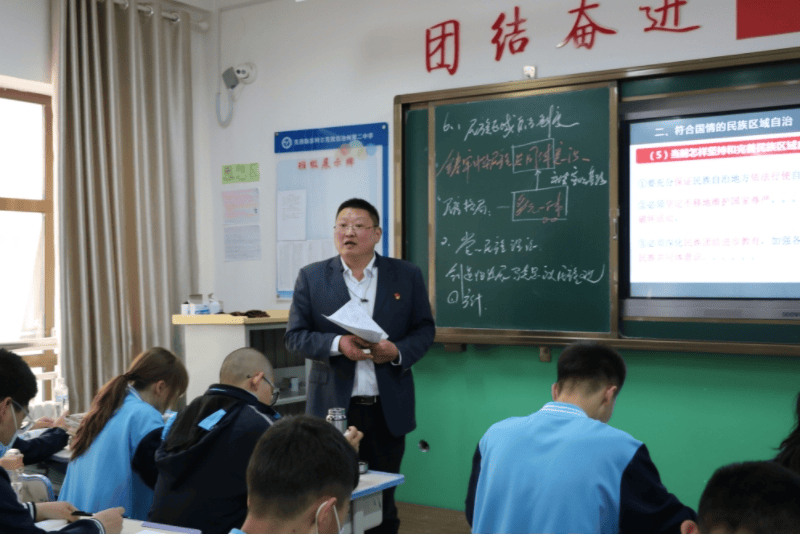 人物访谈卫东万里援疆路一生援疆情