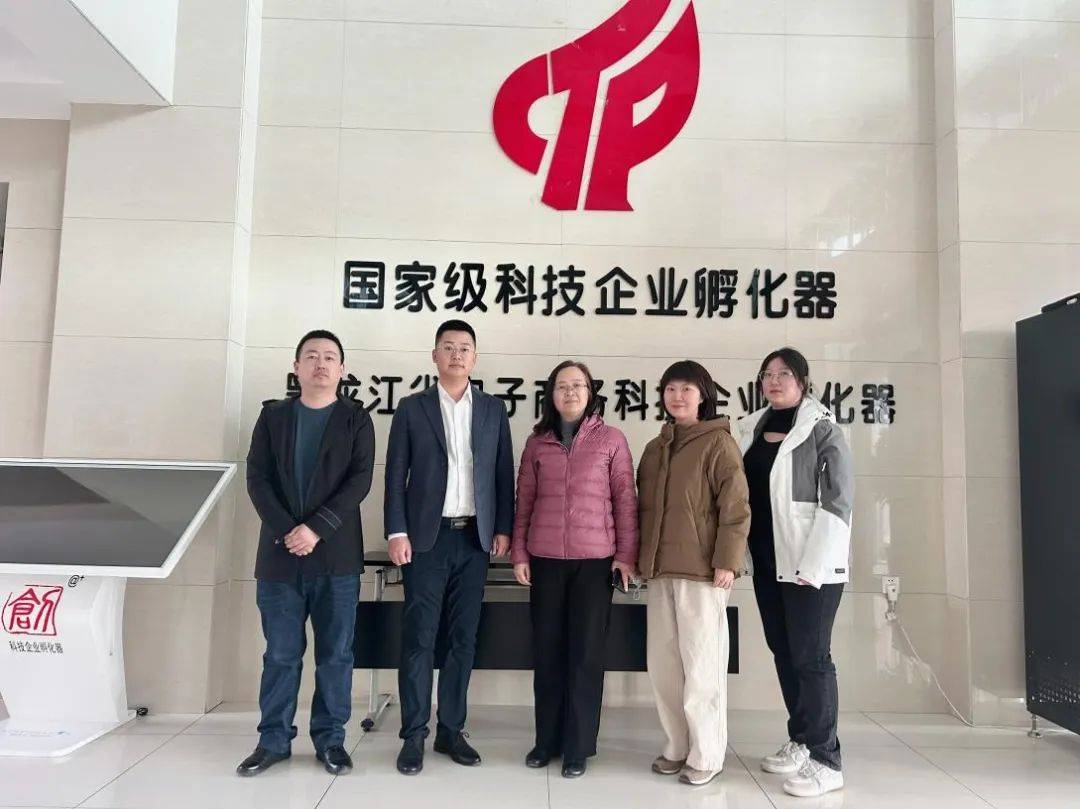 访企拓岗促就业校企合作谱新篇