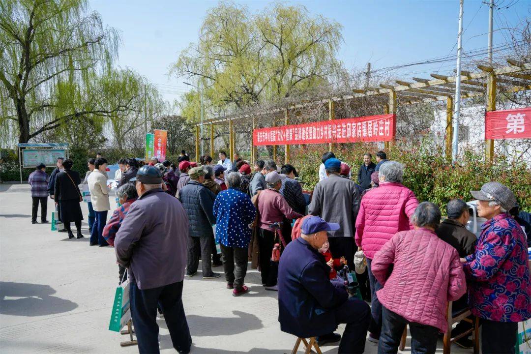 进四提升泰安市中心医院文化健康品牌建设第二站走进邱家店镇居岭庄村