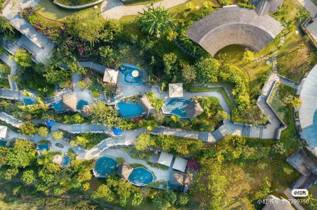 三条健康步道孔雀湖环湖步道——以孔雀湖为中心,周边已建成松树寨,芒