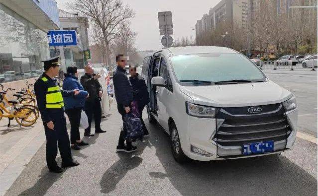 火眼真睛辨真伪打击黑车无盲区