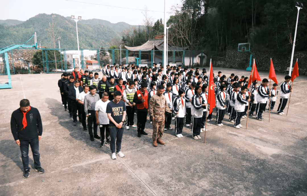 黄岩区富山小学图片