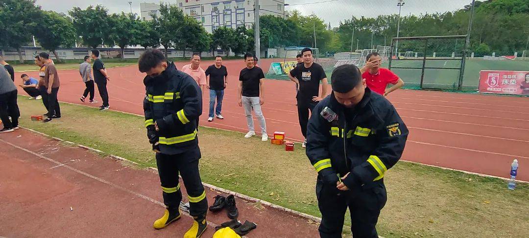 江城区消安委组织开展第一季度社区村委会微型消防站技能比武