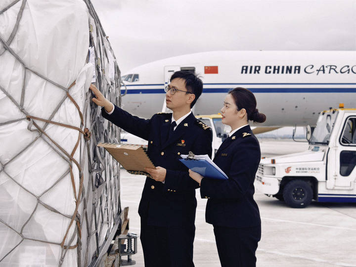 杭州海关在省内空港口岸首次试点机坪直提模式通关时效节约3小时