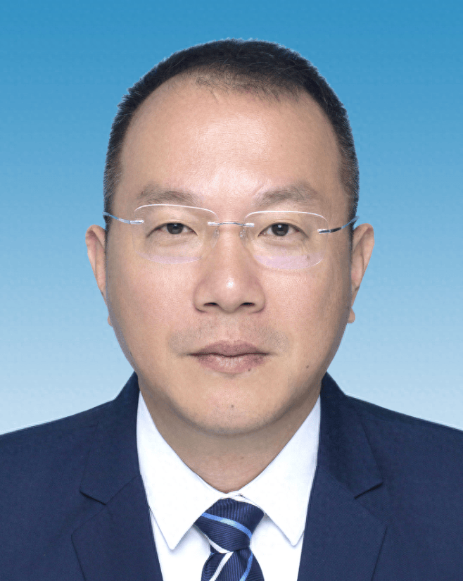 从福建调任云南后,陈杰拟晋升正厅