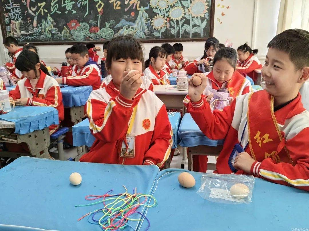 传统节日春草年年绿一岁一清明