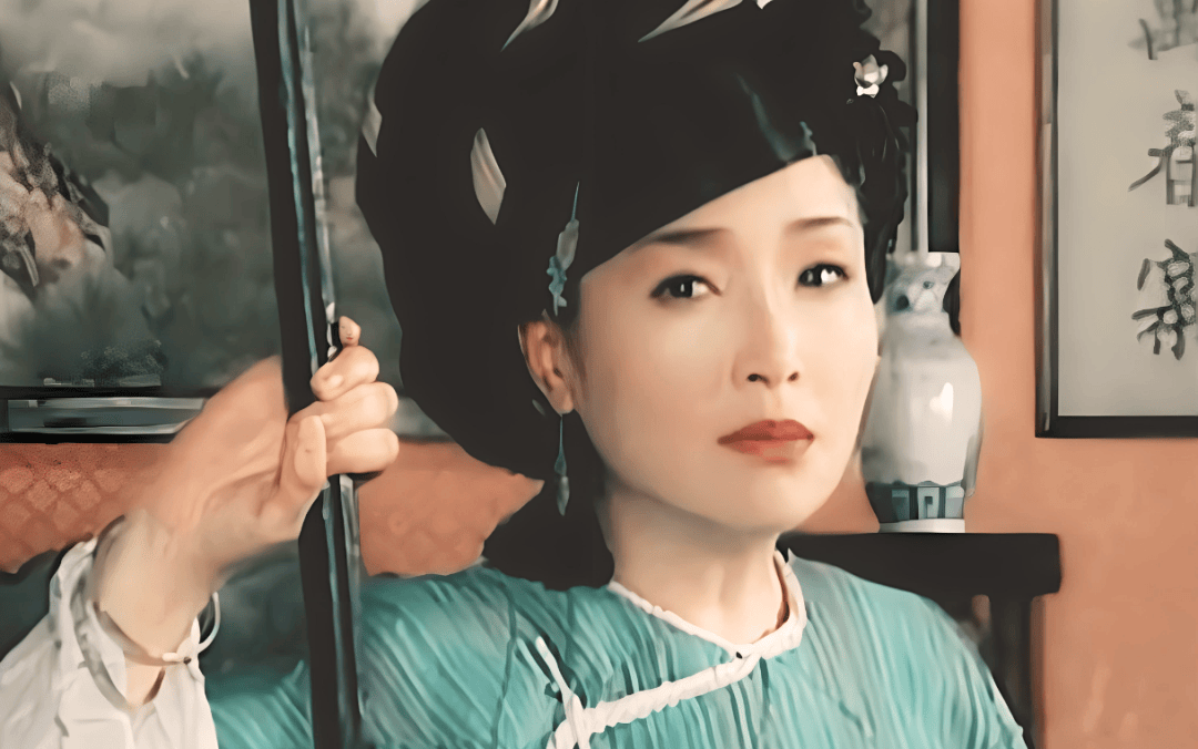 封双料影后年仅20岁时就凭借"最美苗翠花"她是《少年英雄方世玉》里的