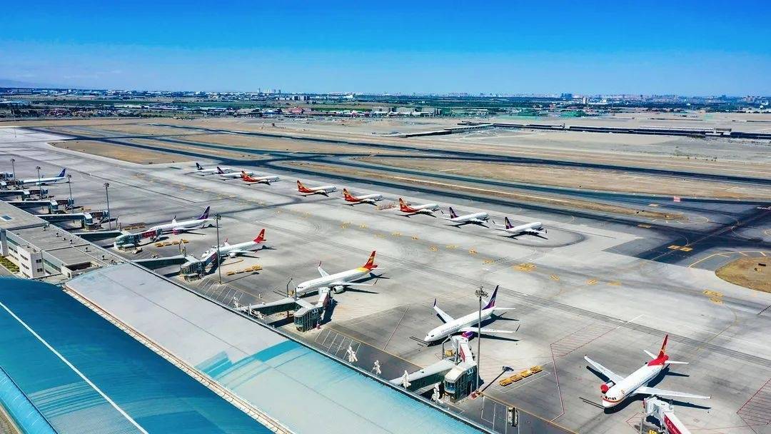 一季度新疆机场集团旅客吞吐量突破1000万人次_建设_喀什_航班