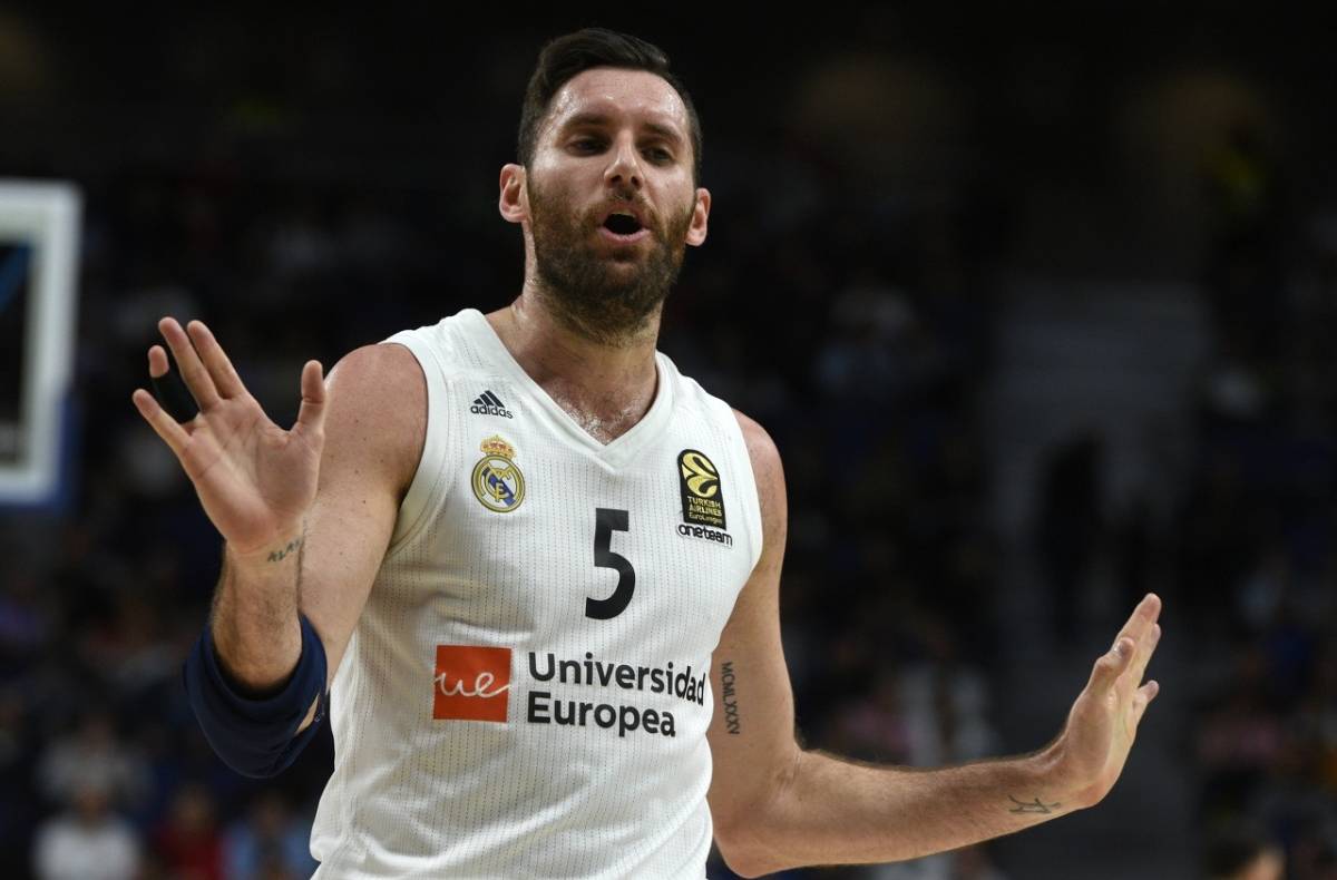 仅一夜兰德尔赛季报销费尔兰德斯宣布退役小卡传来坏消息