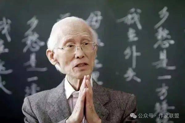 余光中散文的6种写法