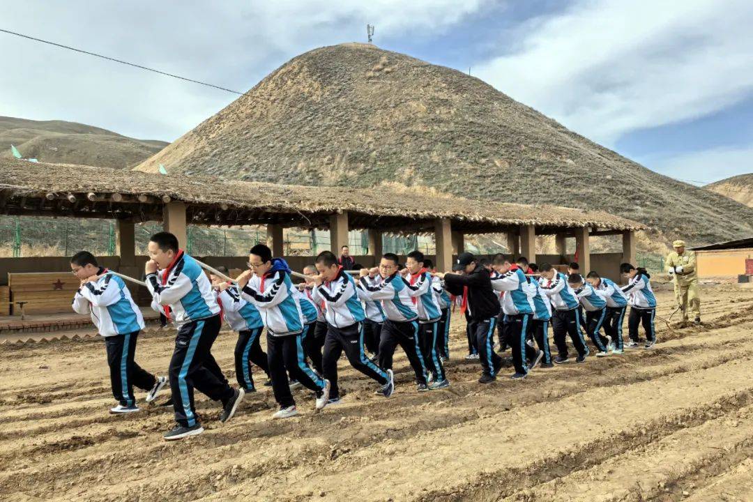 安丘红沙沟青少年基地图片