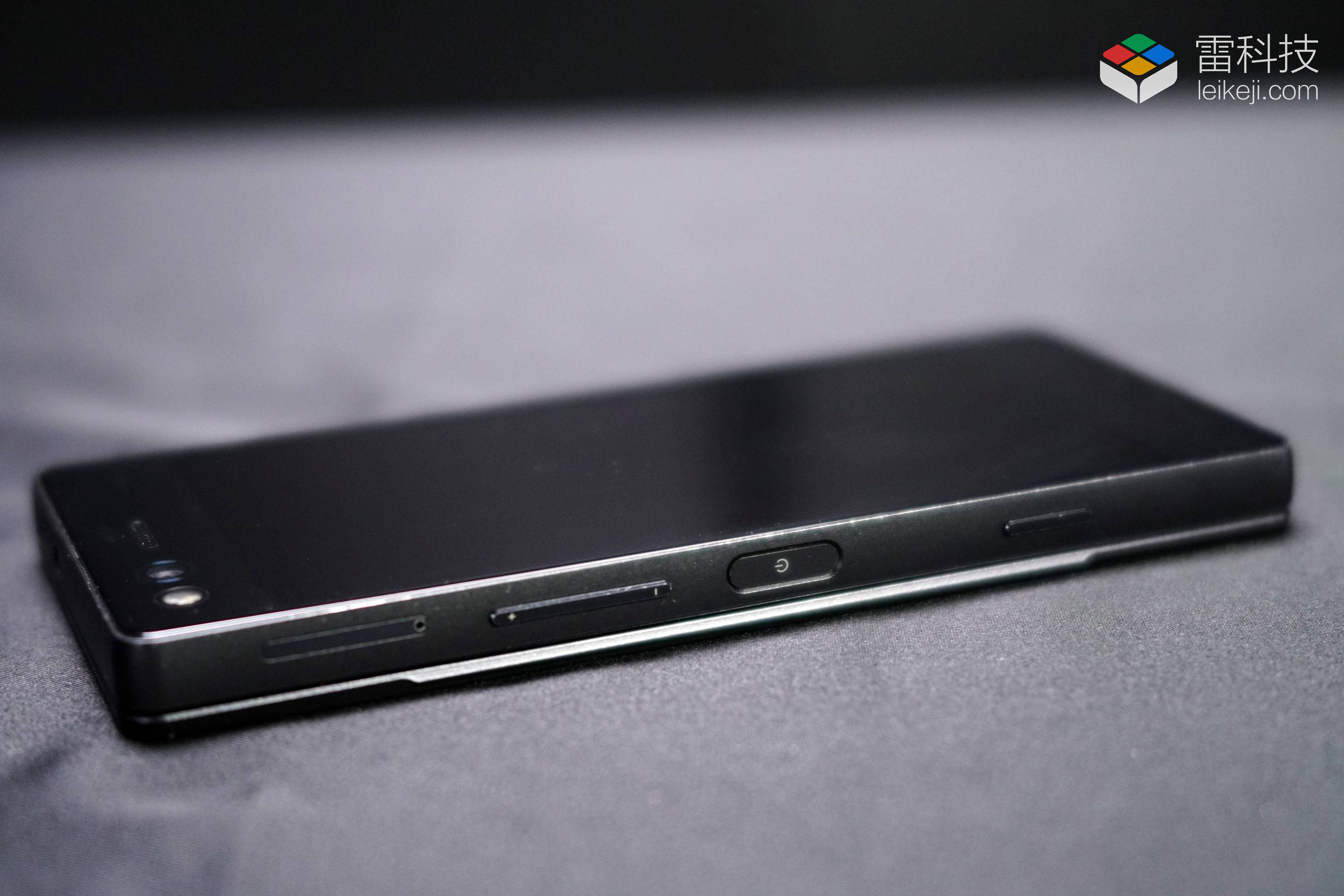 不到300元我买了一台国产折叠屏手机