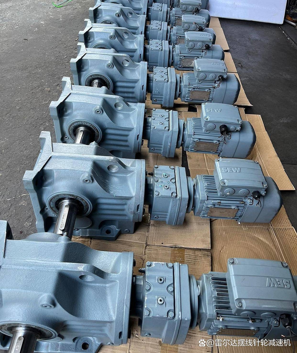 rf87-23-y55kw-4p-m1斜齿轮式减速机许用转速范围1400~2800r/min