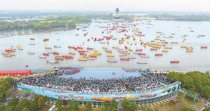 泰州水城水乡旅游季精彩纷呈姜堰溱潼会船千篙激浪