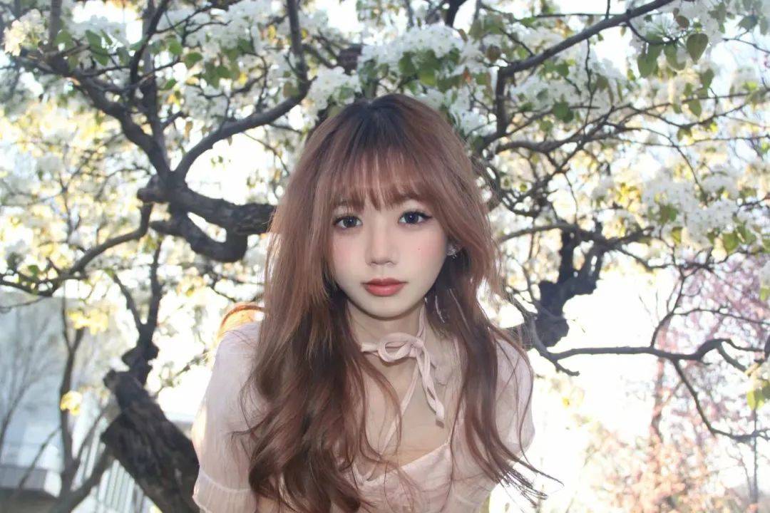 青年如初春 如朝日清新治愈风从身边寻找穿搭思路让小雅带你一起天气