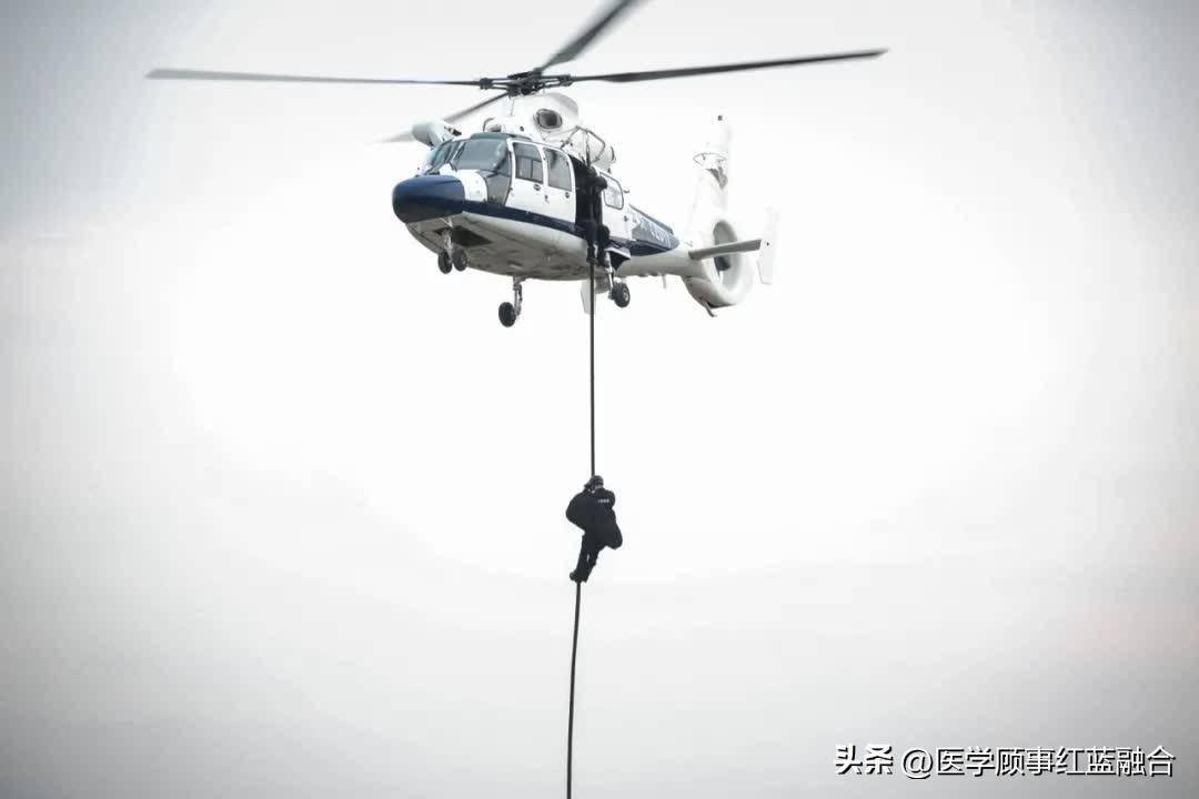 航天着陆救援系统中的直升机索降helicopterrappelling