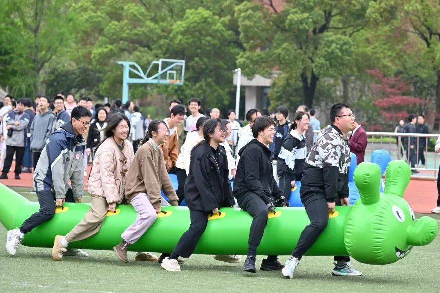 求进视线一起趣运动释放春日多巴胺