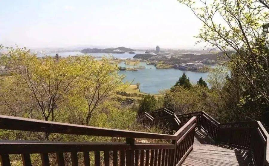 北京雁栖湖生态发展示范区管理委员会关于北山栈道开放的通知