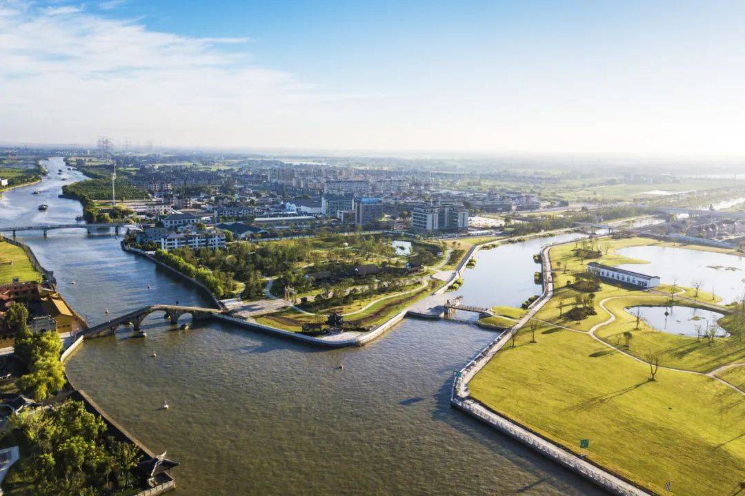 "新塍镇以文塑型,传承历史气韵,将美丽城镇建设与古镇保护开发融合