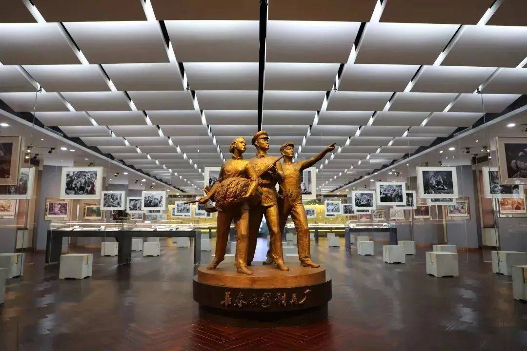 地铁竟然成了风景专列马上出发看风景