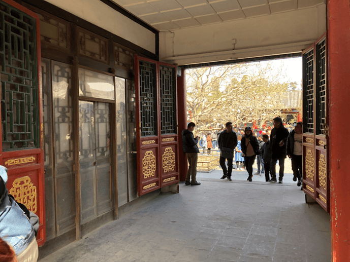 细说红楼那条南北宽夹道是南北走向的吗