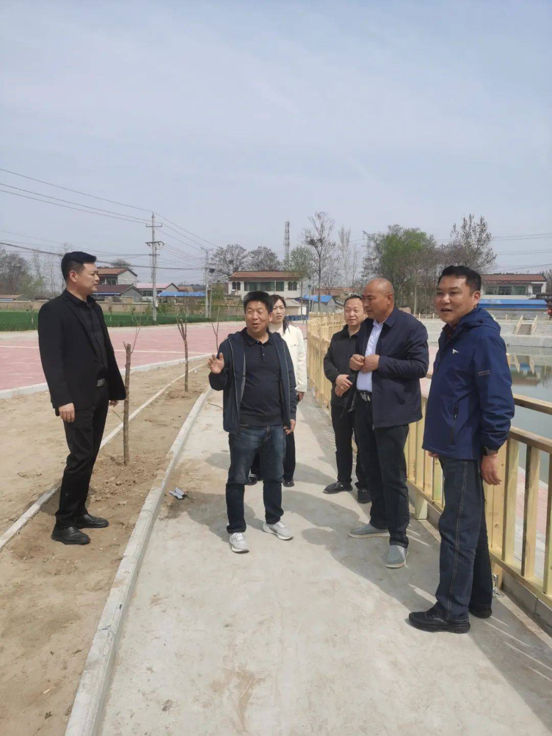 市乡村产业发展中心副主任王明辉赴睢县调研坑塘渔业