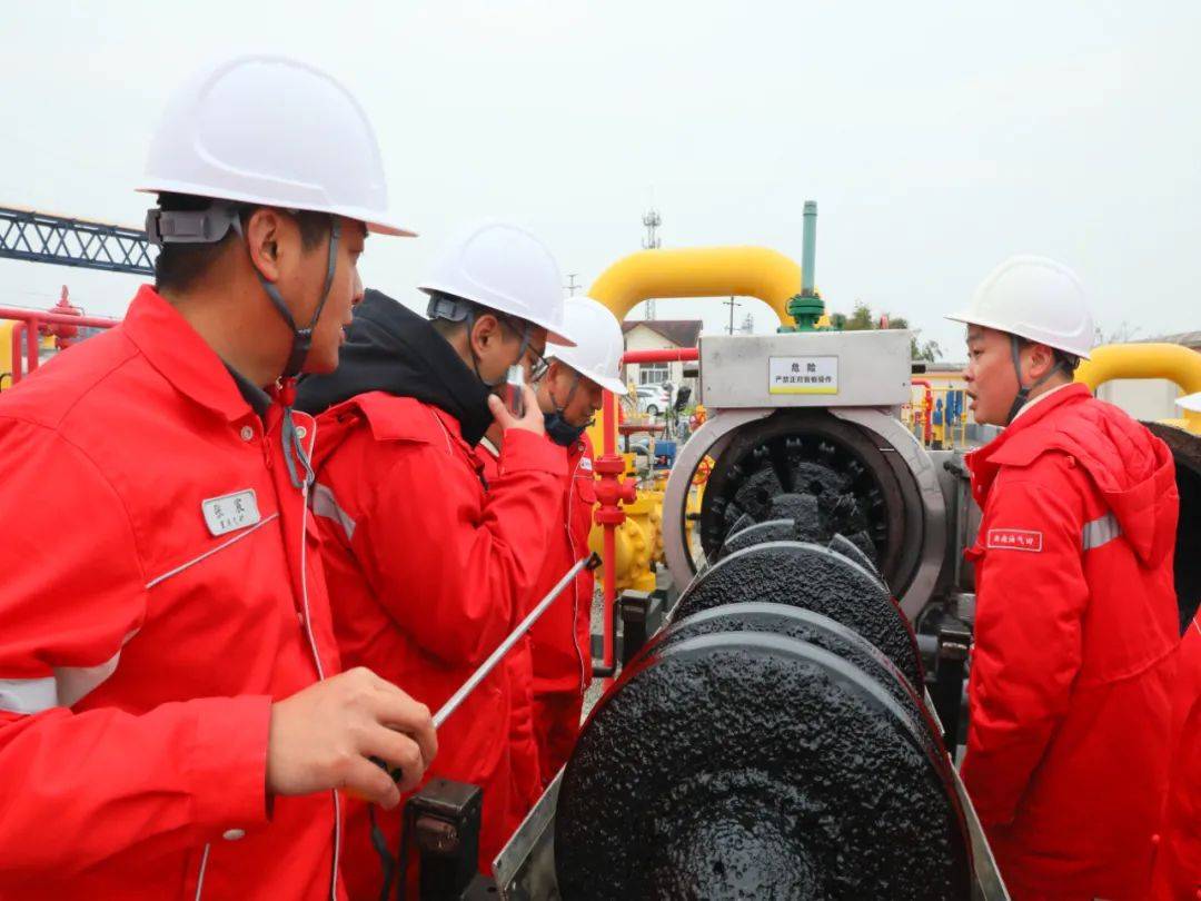 中国石油在役高含硫小口径厚壁管天然气管道内检测首次在西南油气田