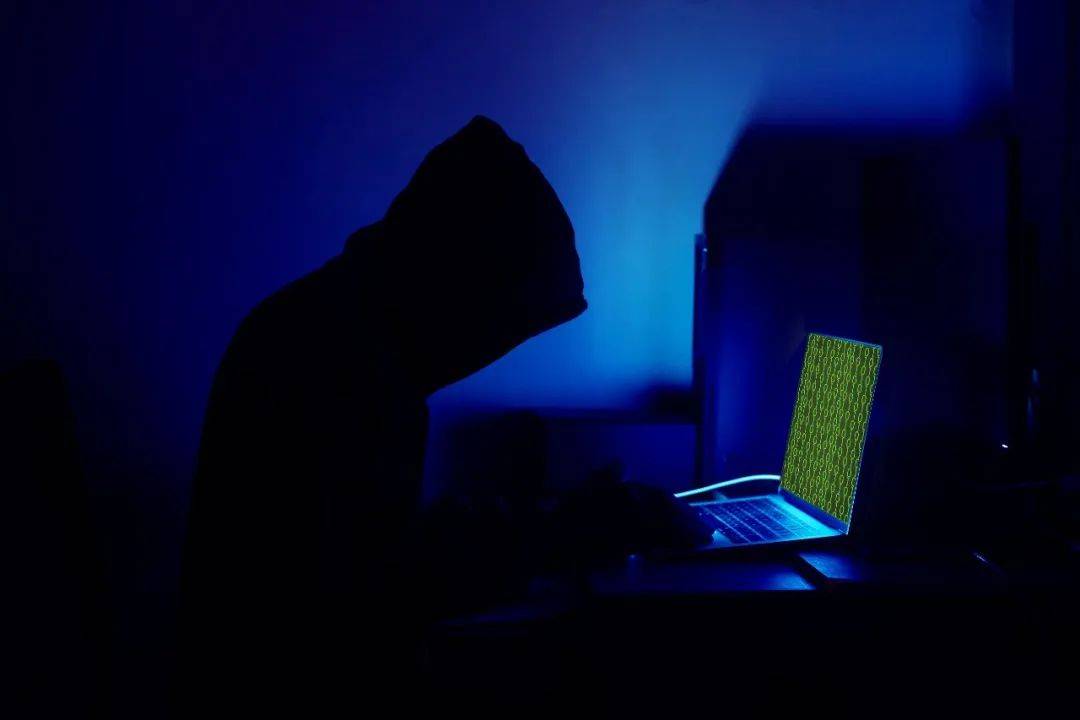 我要举报ta是间谍