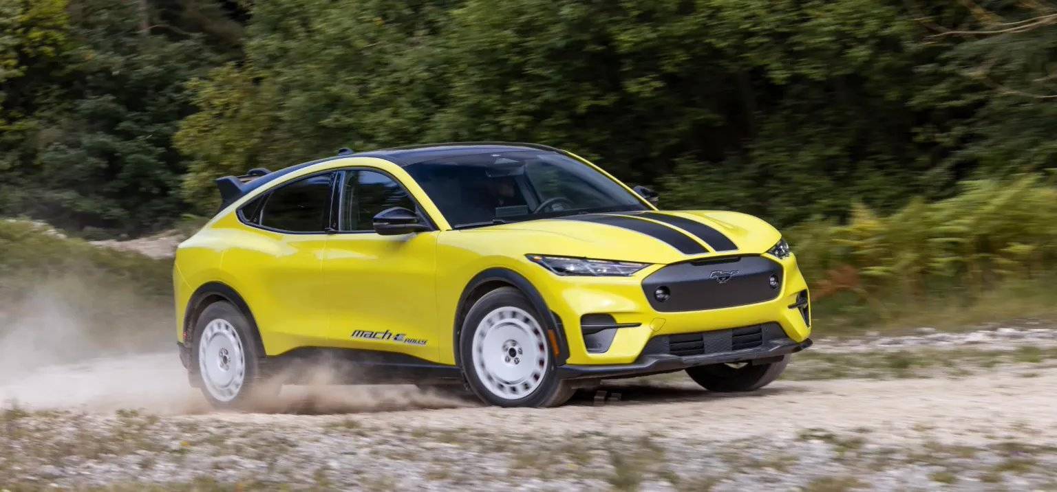 福特推出 2024 款野马 mach-e 电动 suv 车型,39995 美元起_搜狐汽车