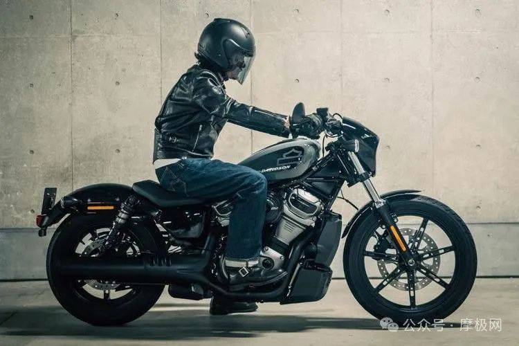 哈雷夜行者975大降价,心动吗?_搜狐汽车_搜狐网