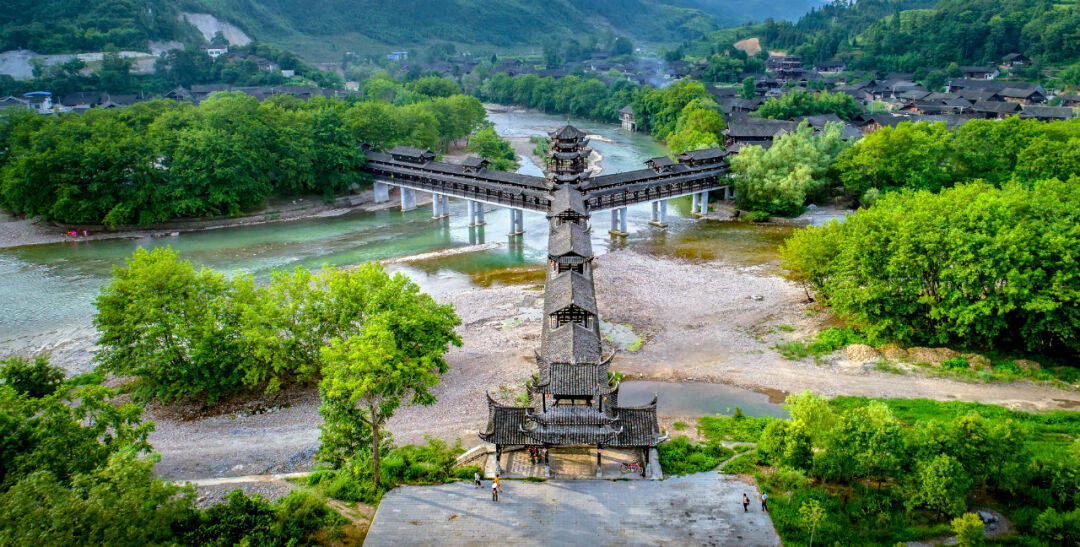 共赴一场春日之约龙山县第九届中国龙山舍巴日4月23日浓情启幕