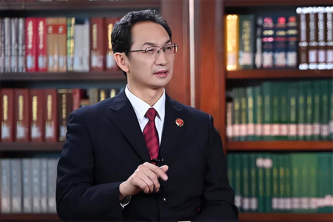 官网简历显示,滕继国,男,汉族,1968年3月生,大学本科学历,法学学士