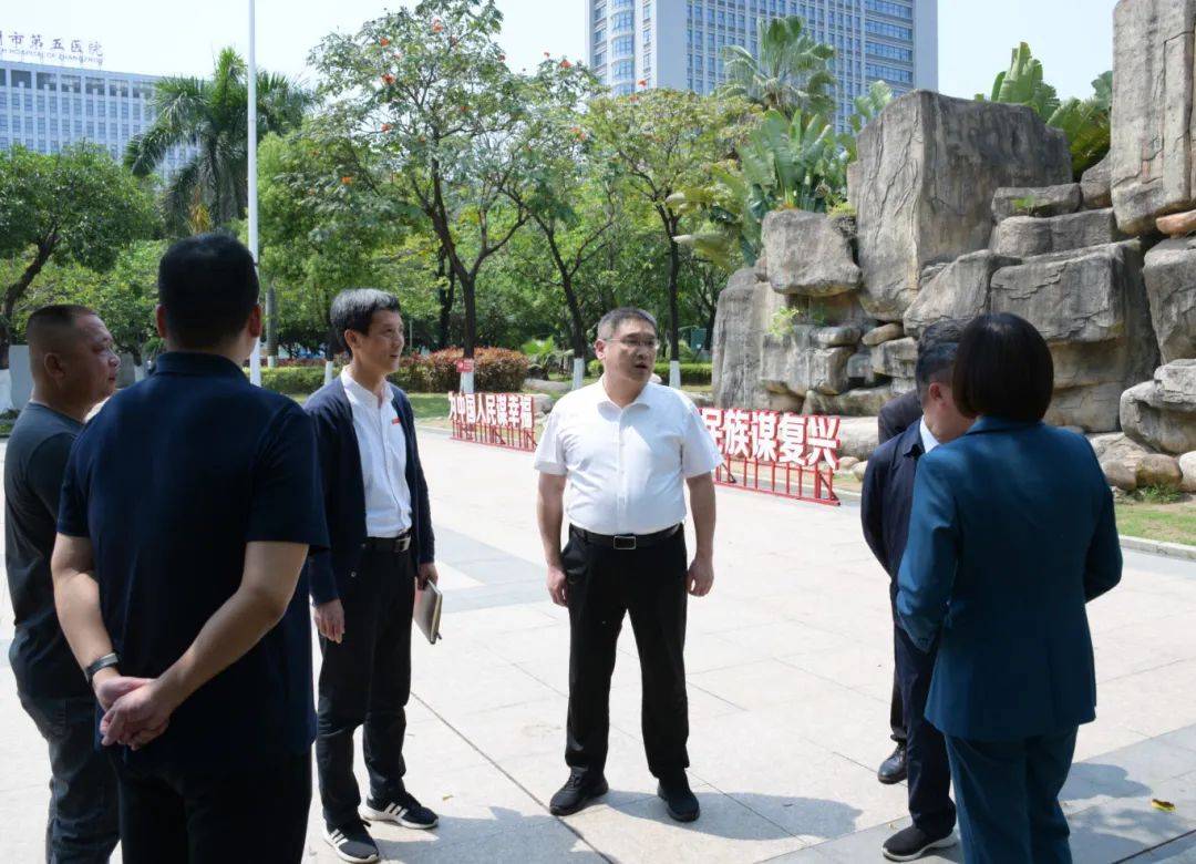 漳州台商投资区党工委书记检查指导学校教育教学及校园防震减灾工作