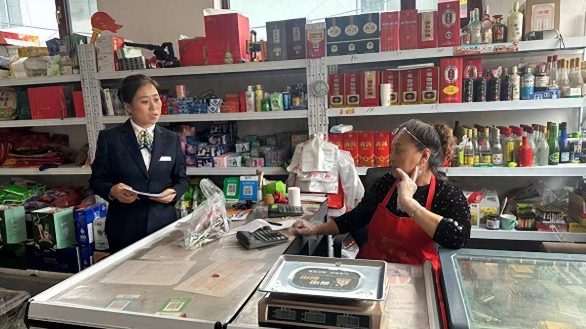 屯留农商银行聚力开展外拓营销活动