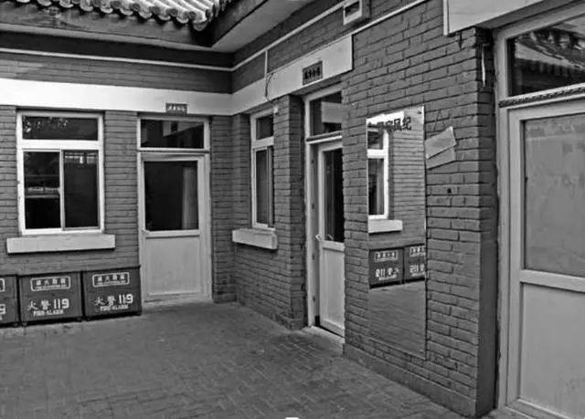 王小波在大木仓胡同居住过的平房房伟在《王小波传》中着重写了读书对