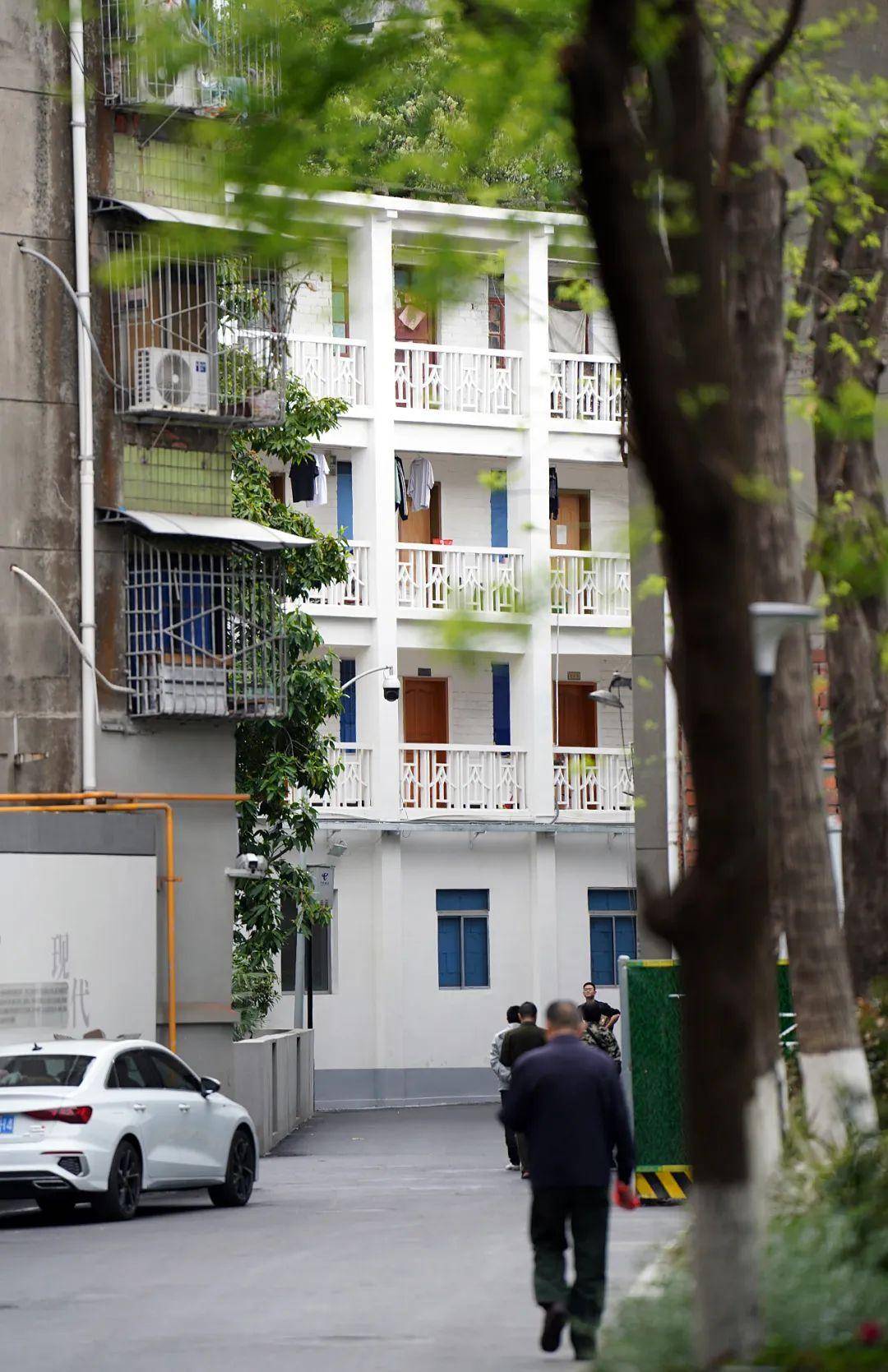 "春"到工人村,金牛老旧院落焕发生机_改造_居民_驷马桥街道