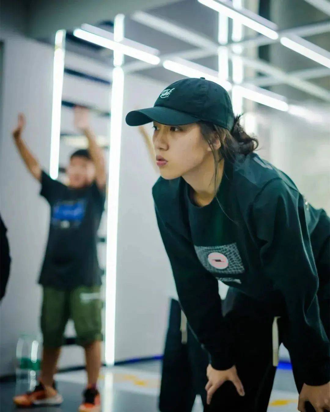 这名中山女孩本色出演_嘉琪_街舞_母亲