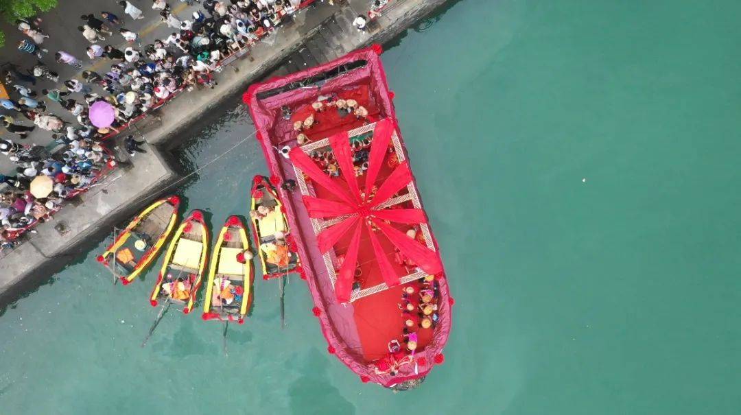 北海疍家水上婚礼盛大迎宾锁定侨港电建码头