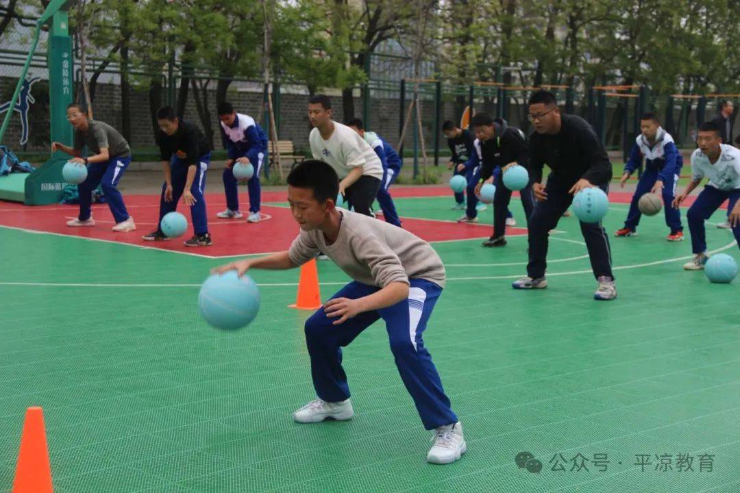 校园课程超市点亮青春个性之光平凉四中社团活动见闻