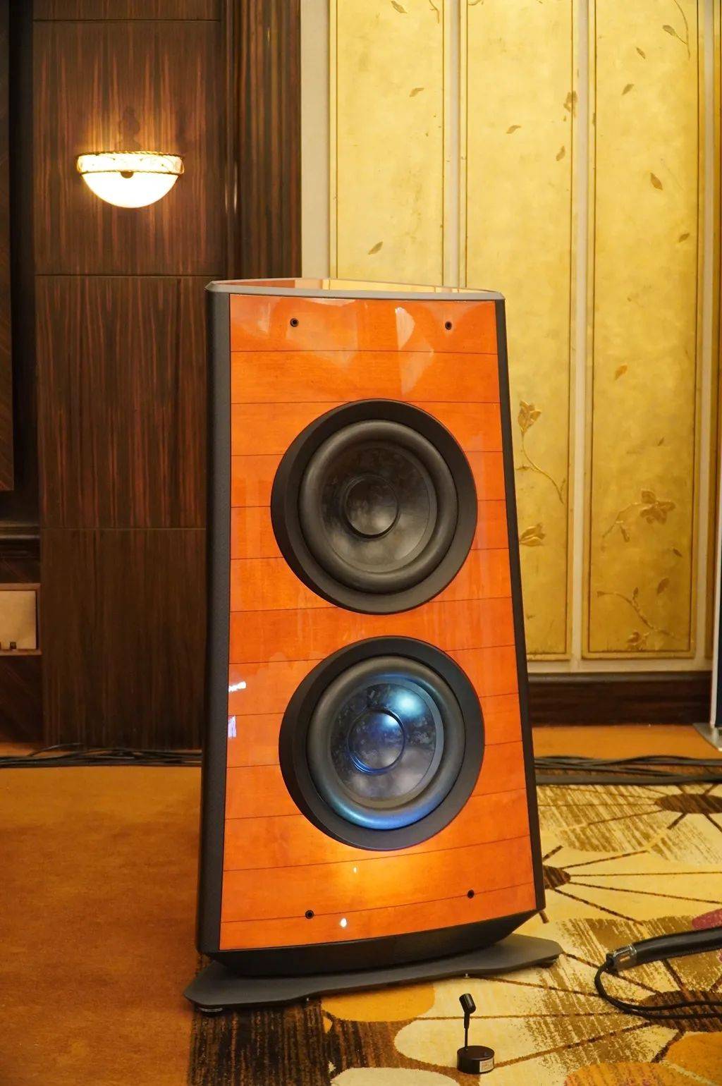 最令人向往的40周年纪念版音响系统 suprema昆仑_suprema_音箱_品牌