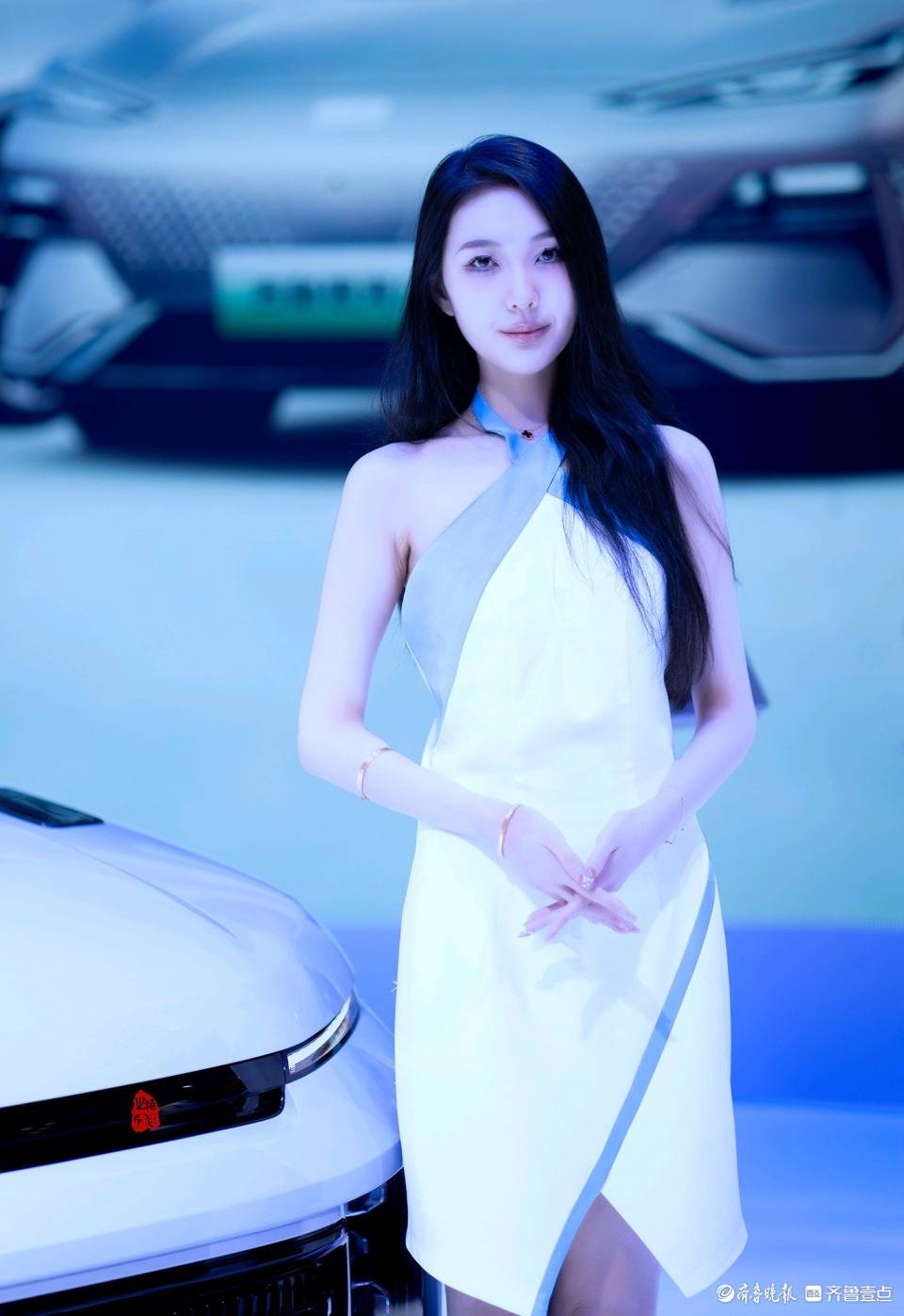 情报员拍客团|甜美大方,帅气阳光!齐鲁国际车展,车模现场助力