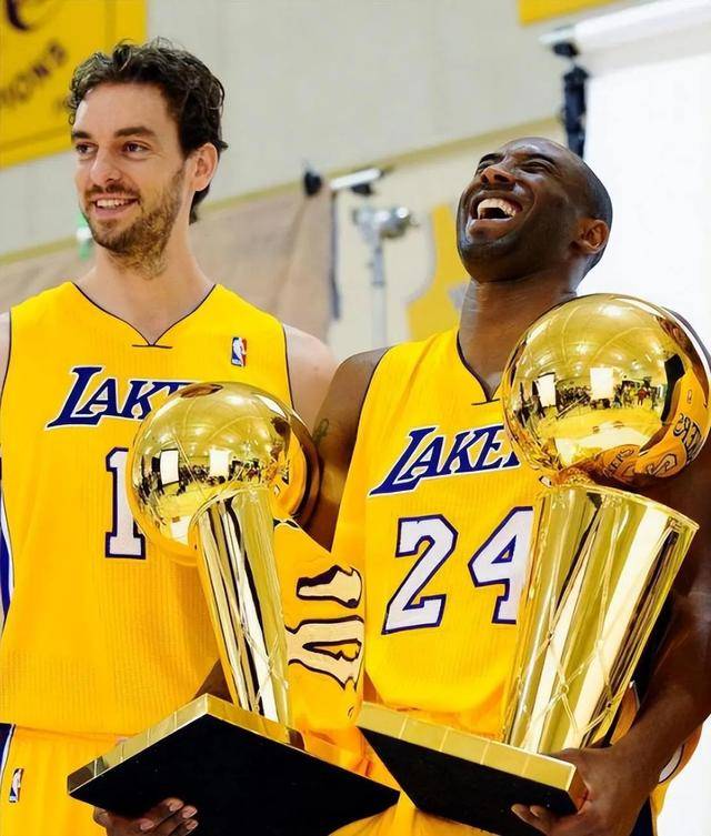 全票fmvp就牛了九个方面对比科比与詹姆斯看谁的历史地位更高