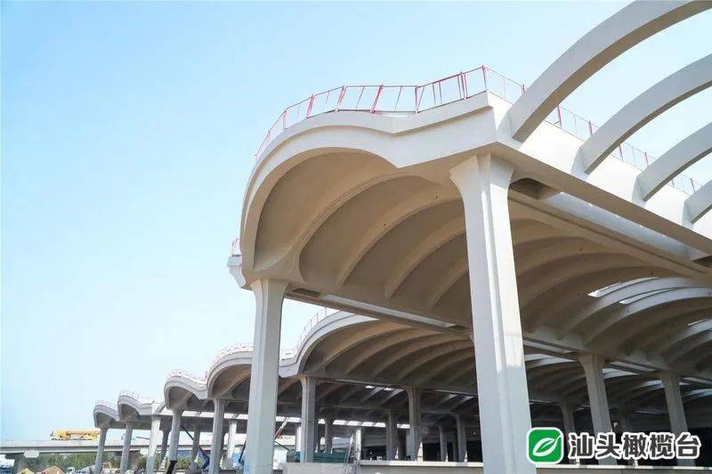 来了新建汕头站雨棚饰面效果整体亮相