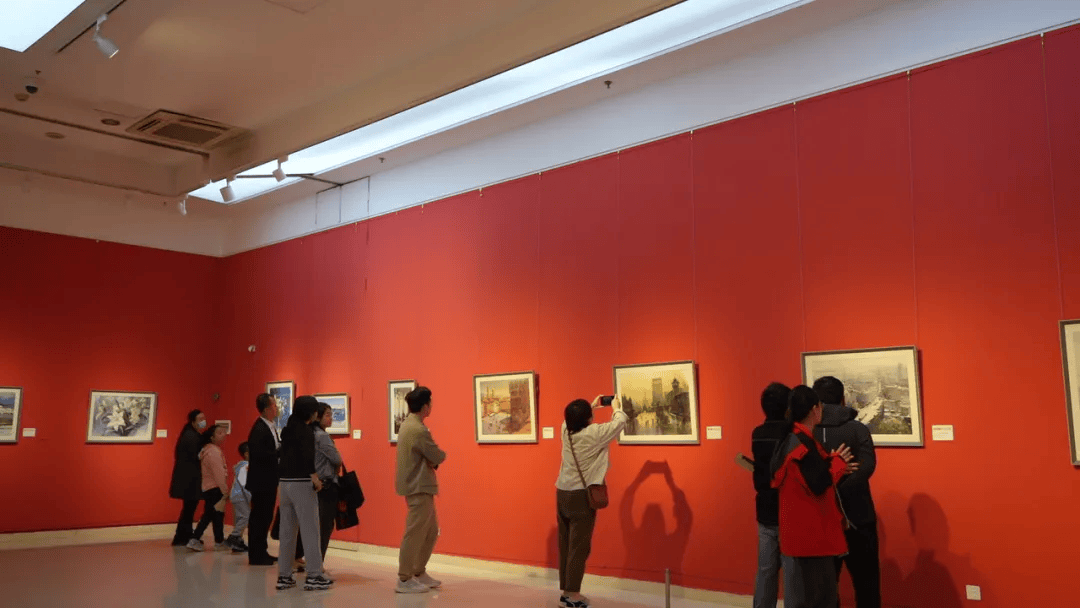 石家庄首届国际水彩画展启幕