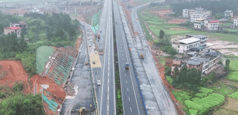 京港澳高速这一路段施工五个月限速60kmh