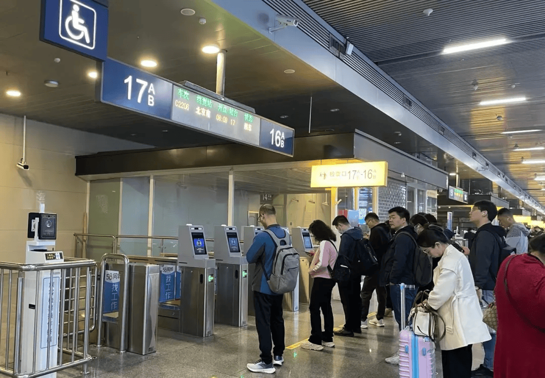 开启天津站地下候车厅国铁地铁换乘更方便