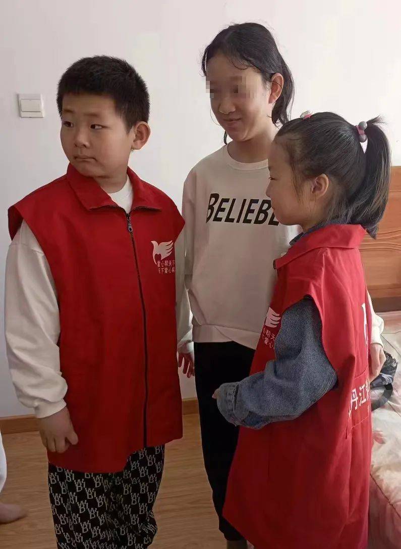 爱心帮在行动众人爱心帮让小涵露出真心笑容