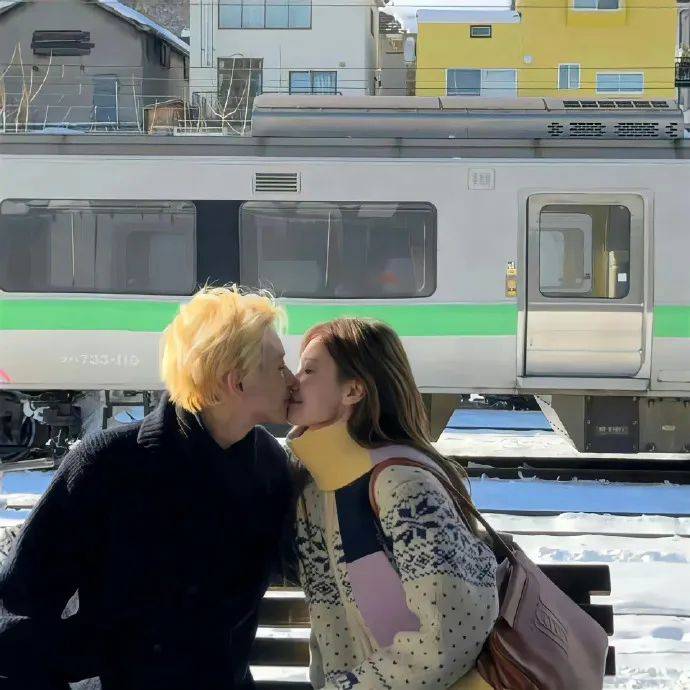 情头本是共鸣的两颗心无需言语676767